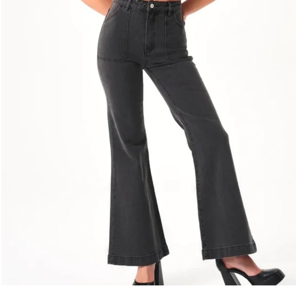 ROLLA’S EAST COAST FLARE JEANS 27